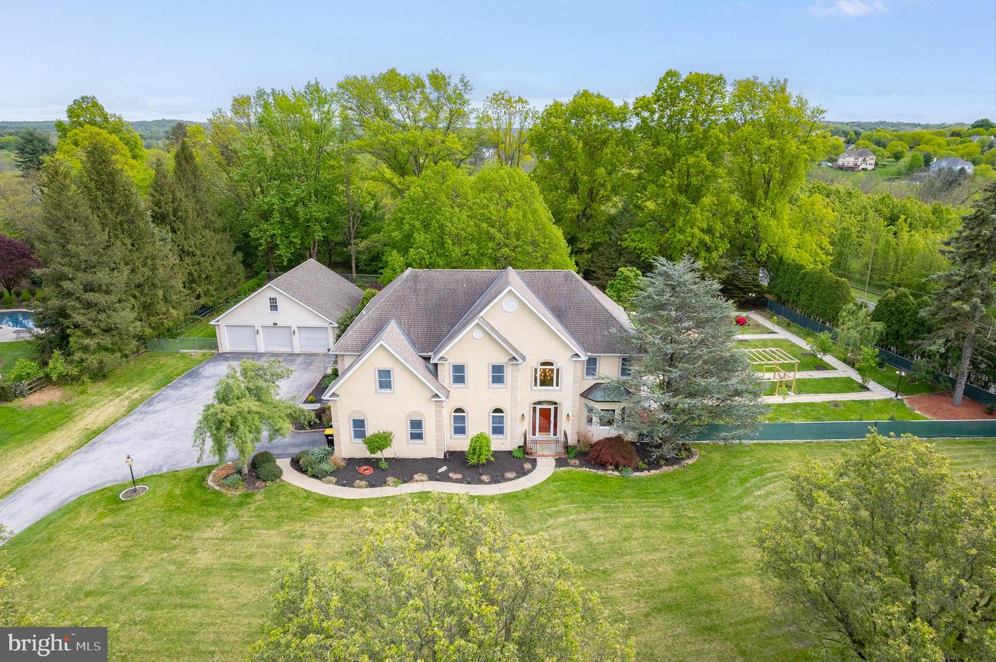 1700 Morgan Ln