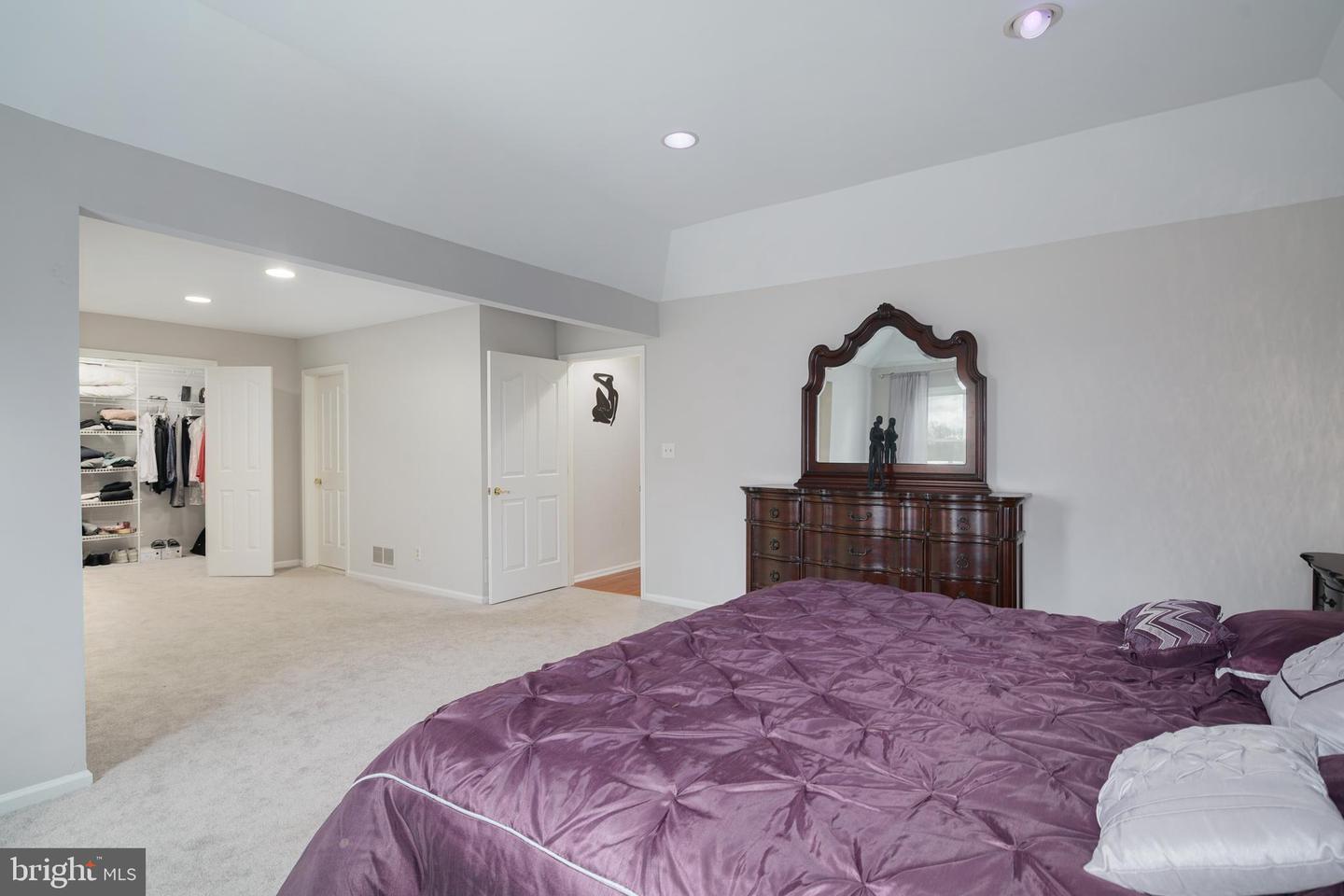1700 Morgan Ln
