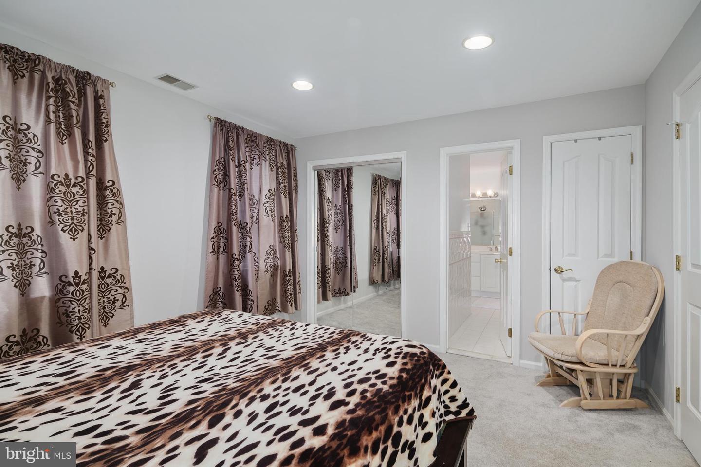 1700 Morgan Ln