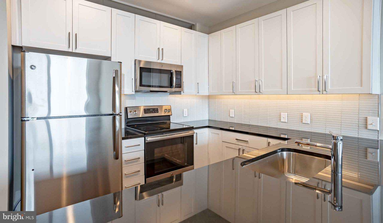 24 Cricket Avenue #1b-323