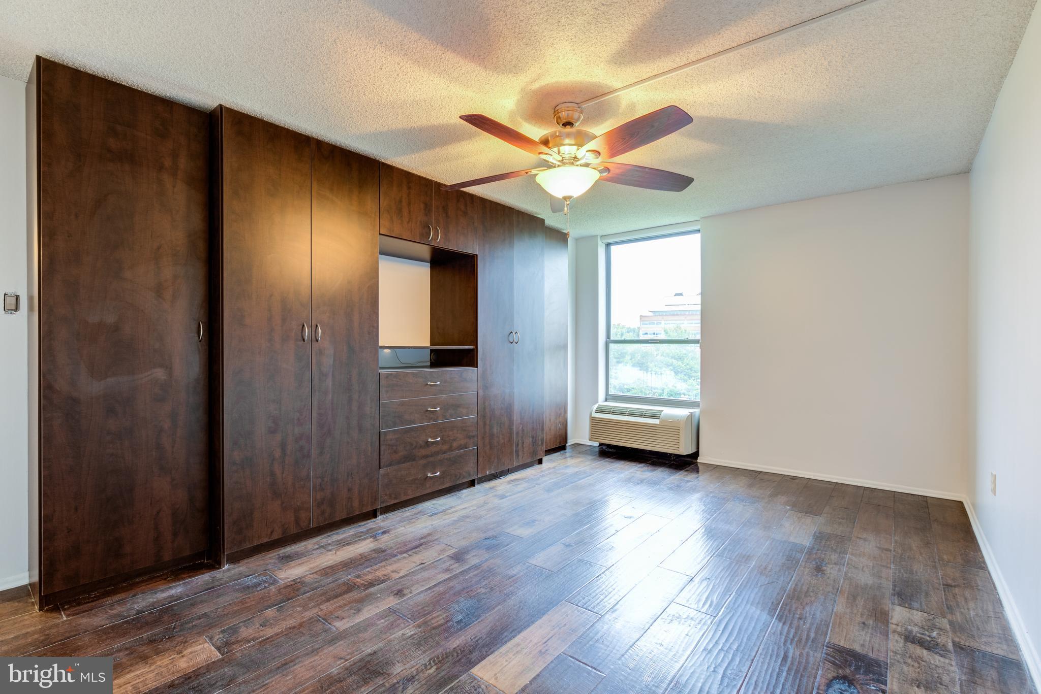 666 W Germantown Pike #1513