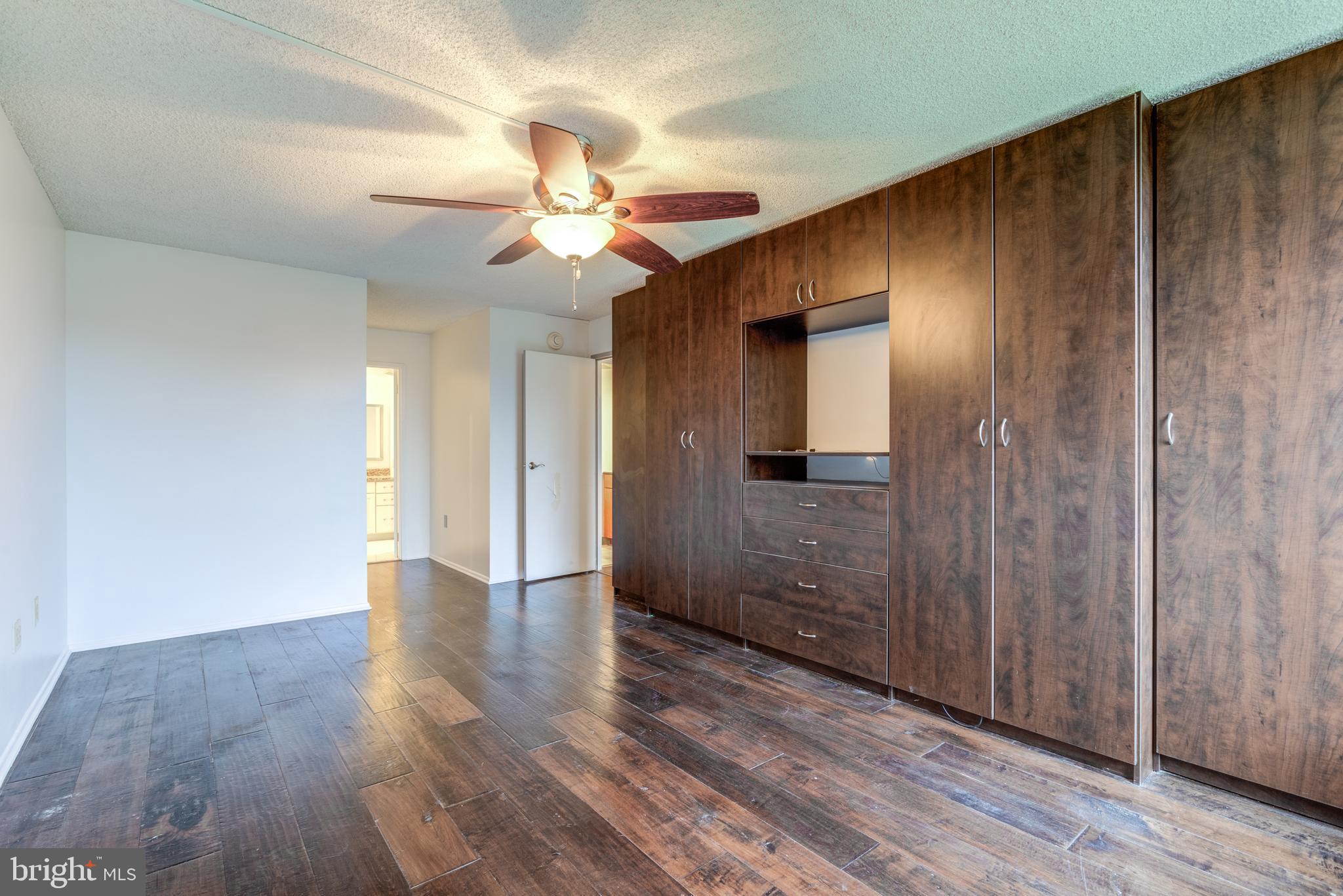 666 W Germantown Pike #1513