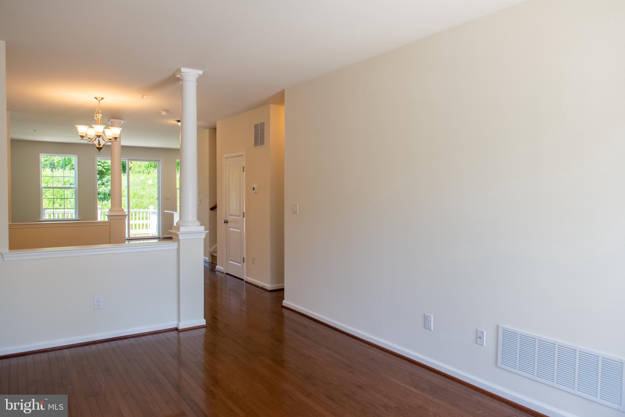 423 Sweet Bay Ln