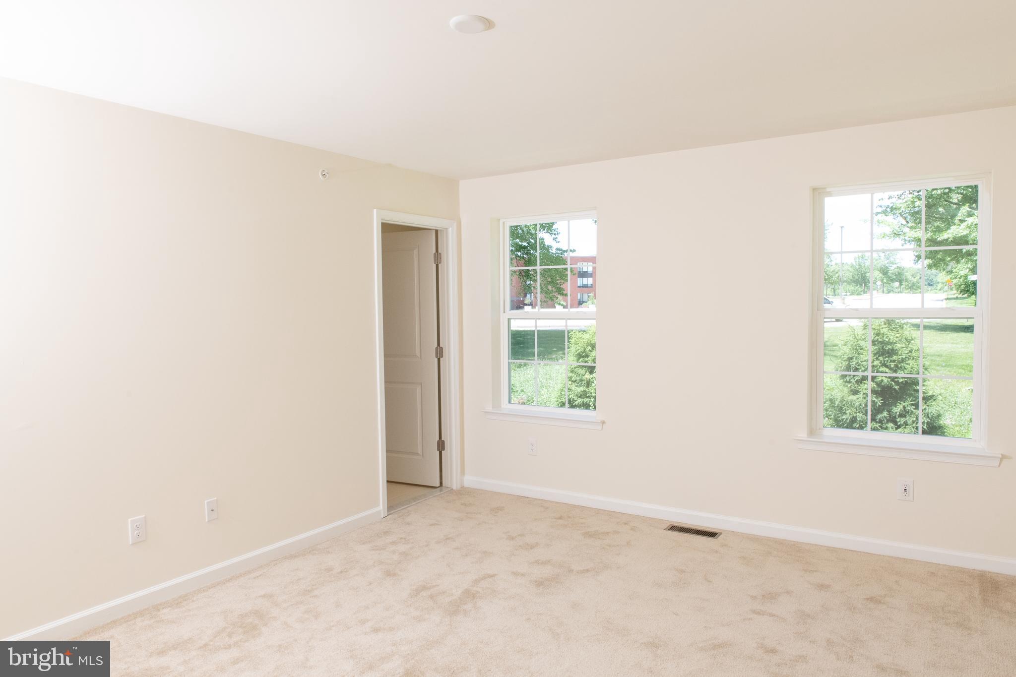 423 Sweet Bay Ln