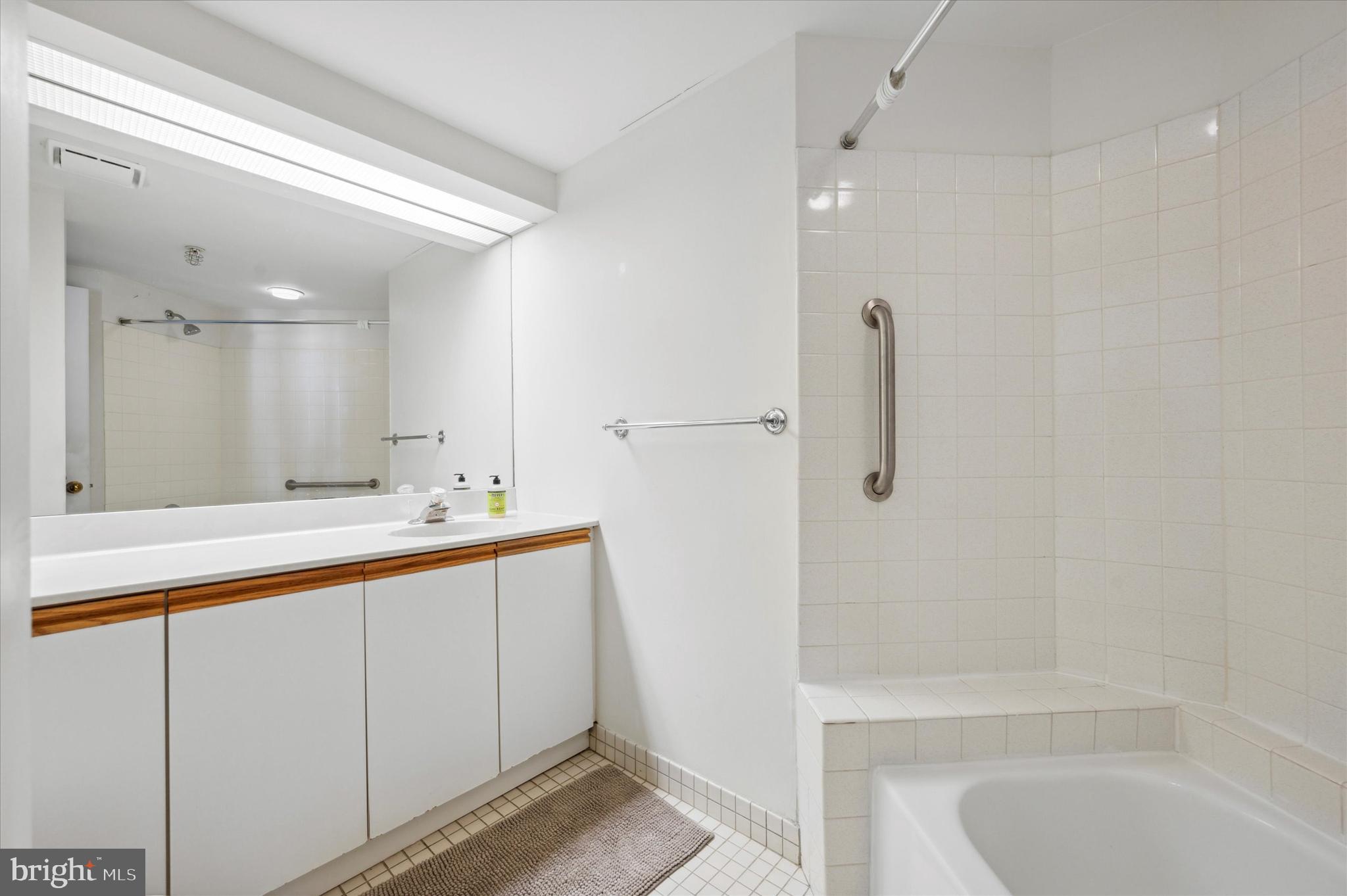 104 Woodside Rd #C-202