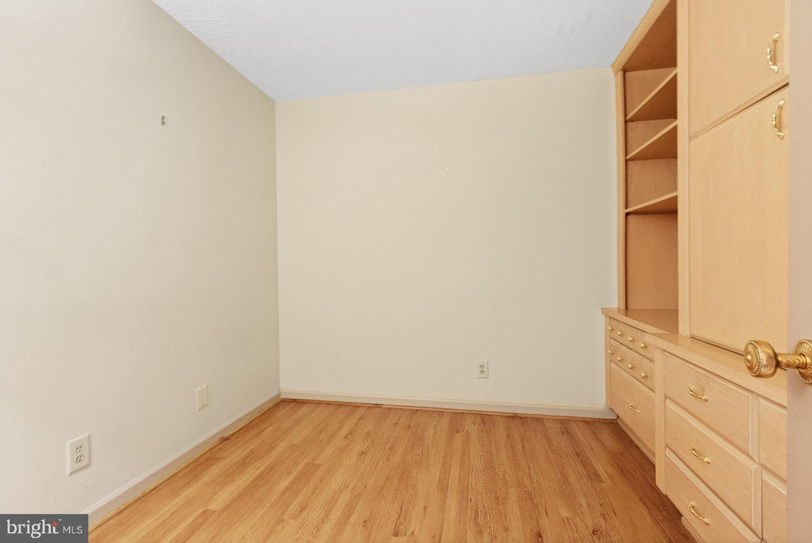 1001 CITY AVE #EE-1024