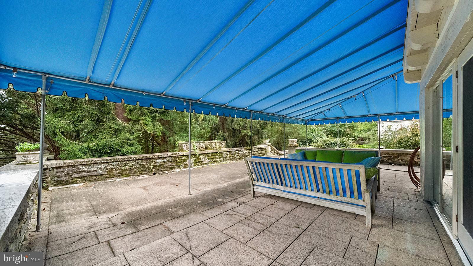 1717 Woodland Rd