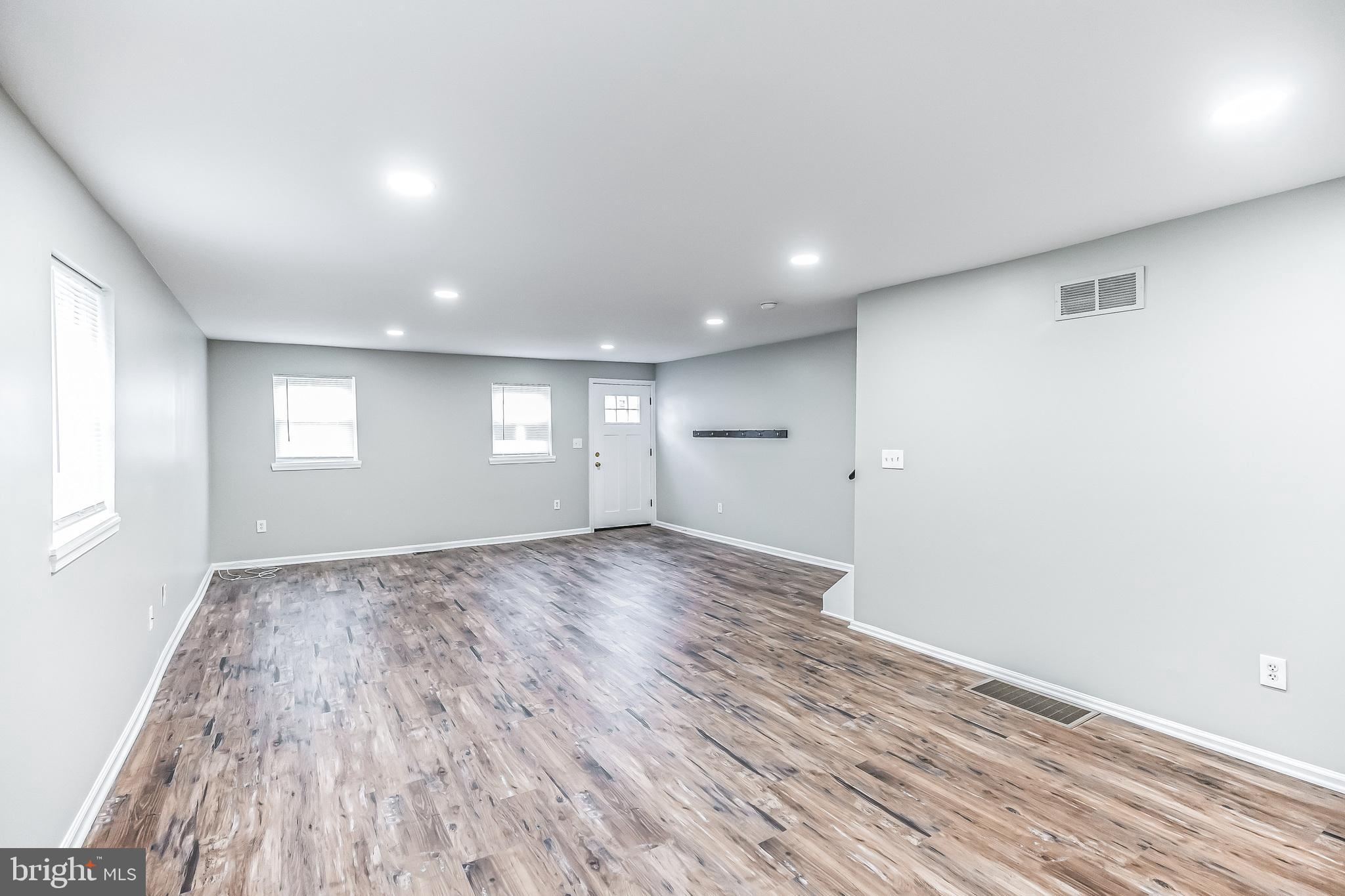 203 FORD ST