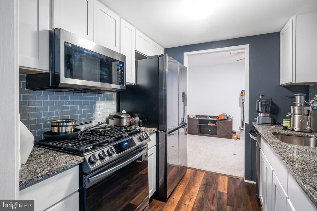 309 Florence Ave #112-N