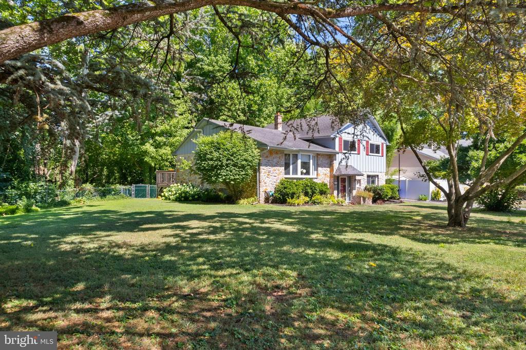 8121 Hammond Rd