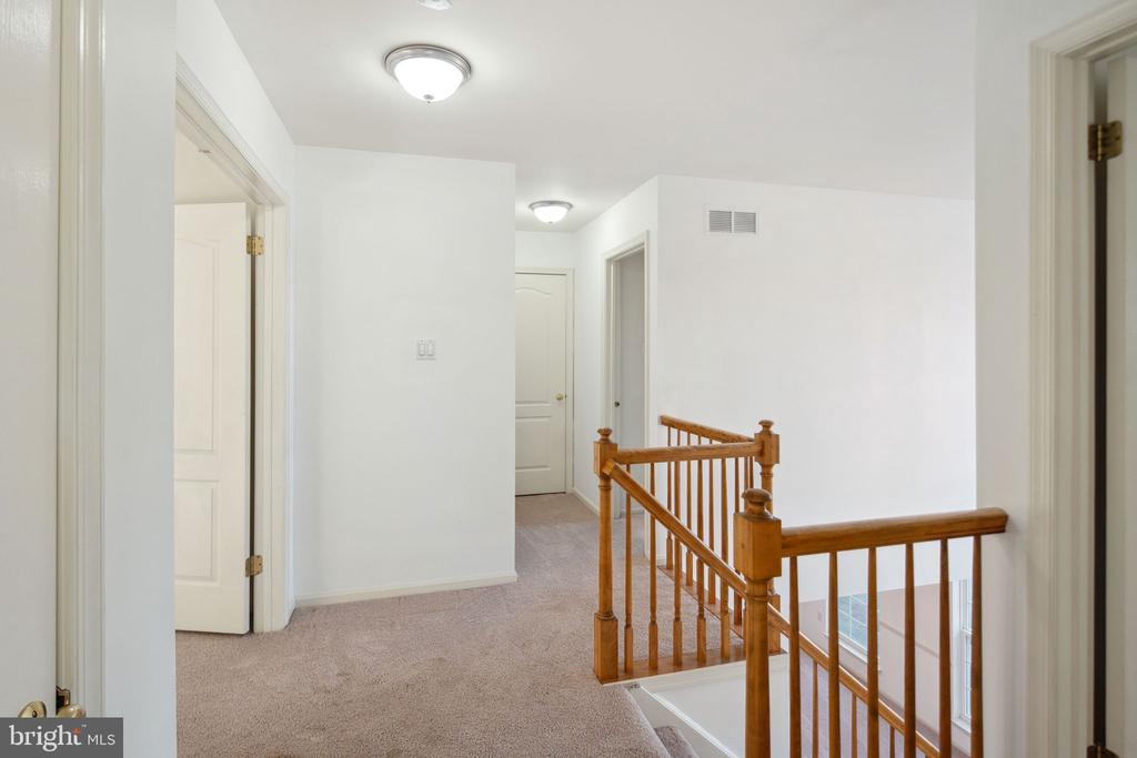 215 Cypress Ln