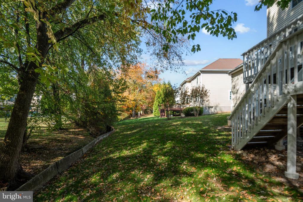 215 Cypress Ln