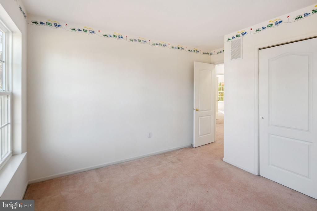 215 Cypress Ln