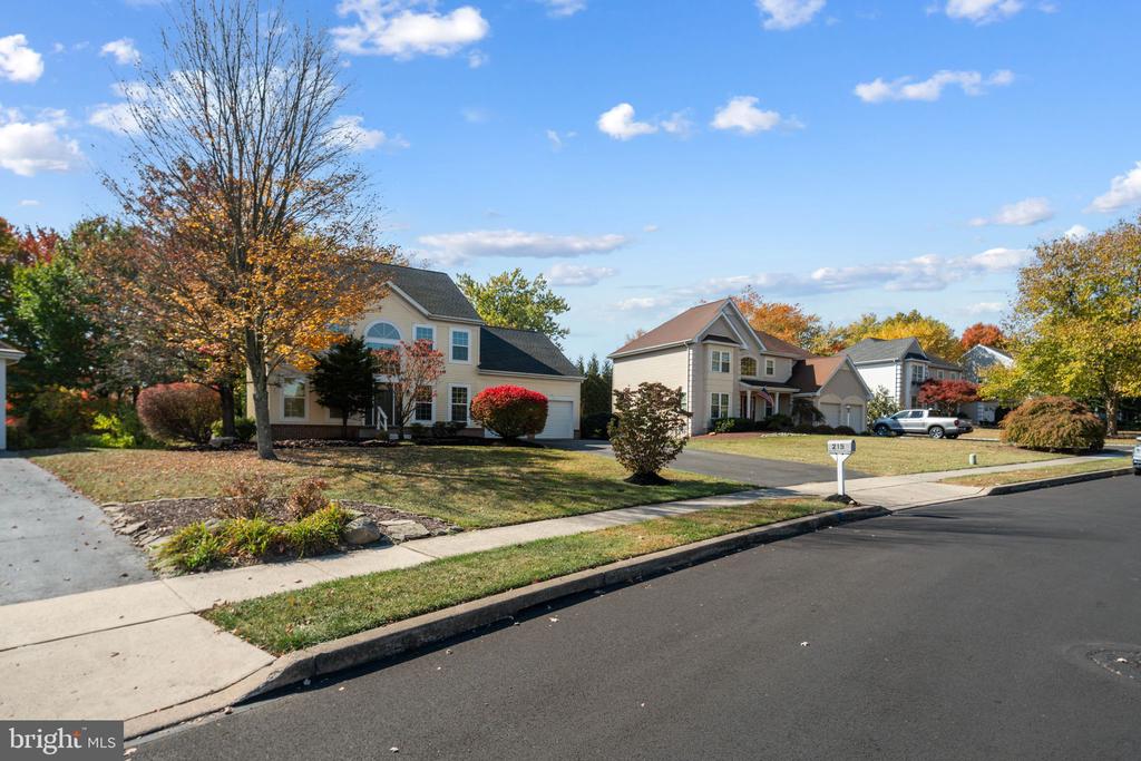 215 Cypress Ln