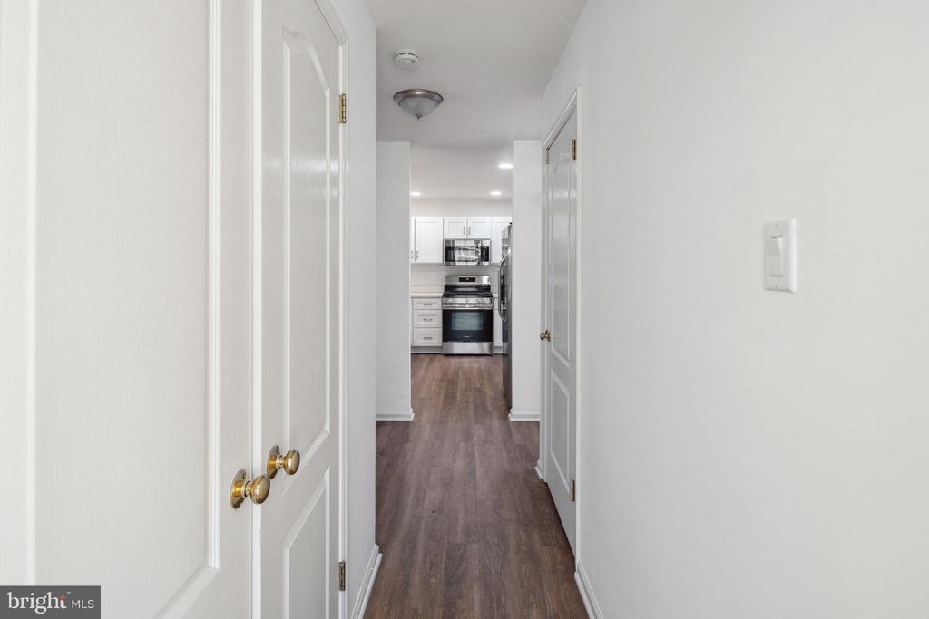215 Cypress Ln