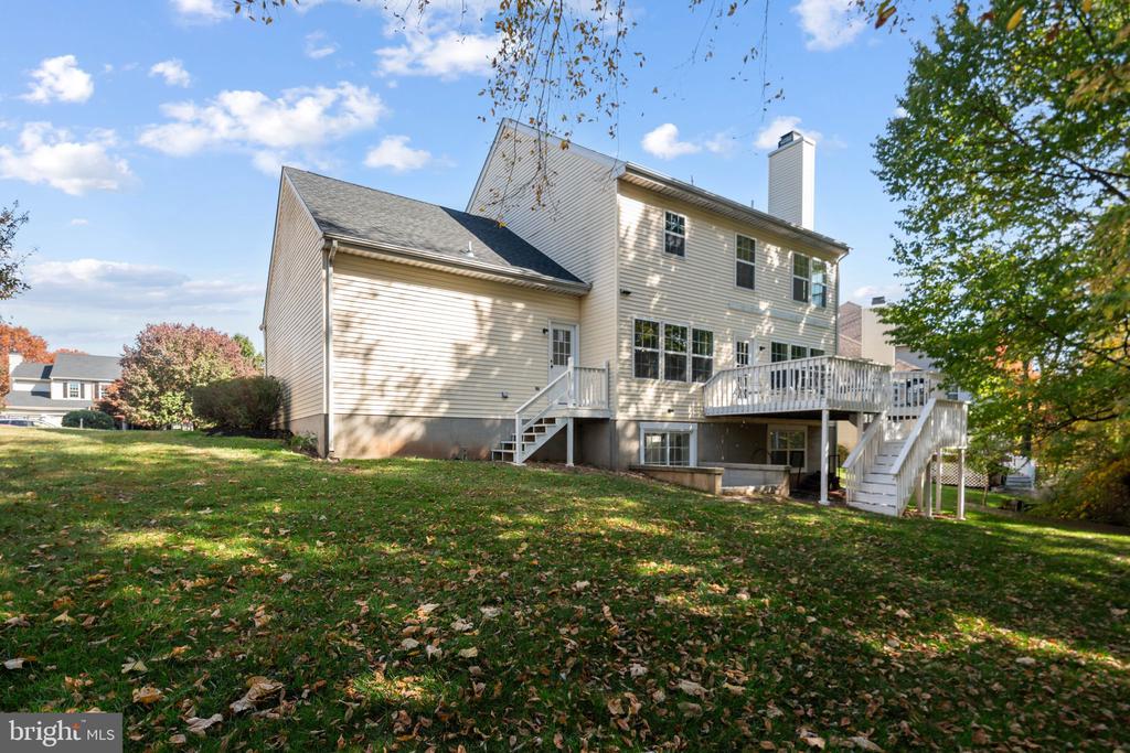 215 Cypress Ln