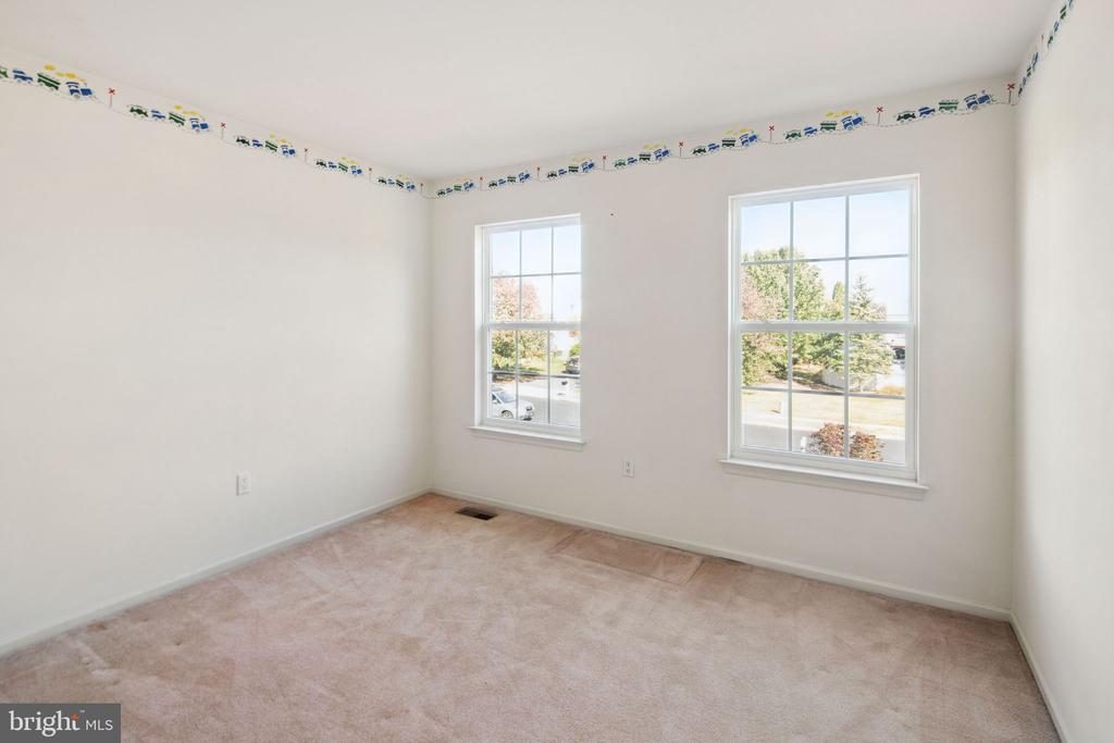 215 Cypress Ln