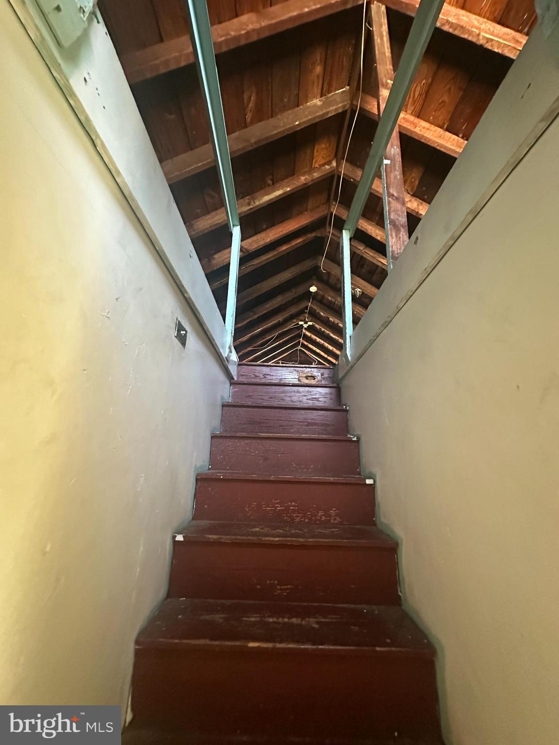 920 TOWNSHIP LINE RD