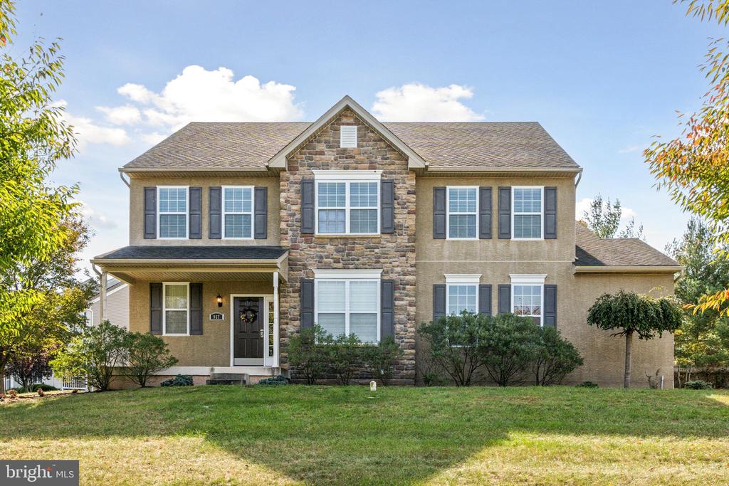 957 Ivy Ln