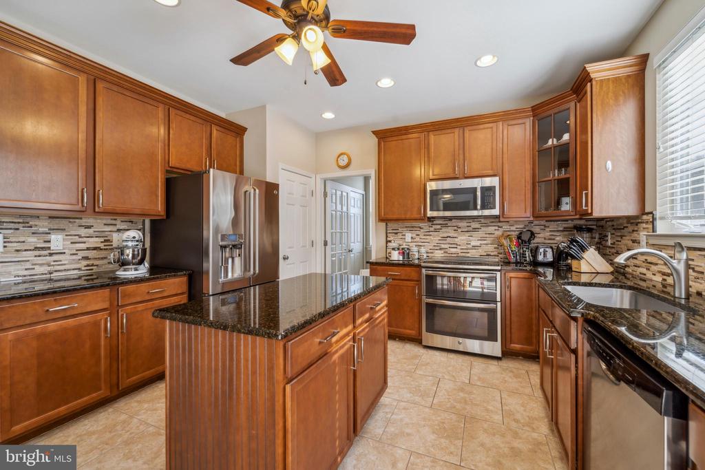 957 Ivy Ln