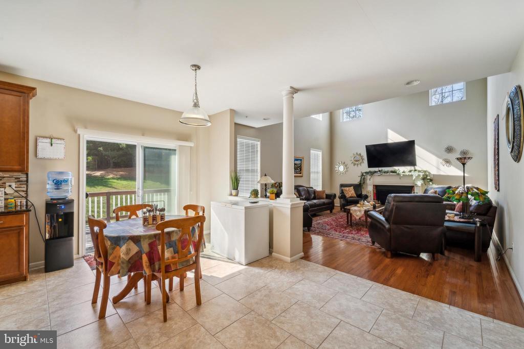 957 Ivy Ln