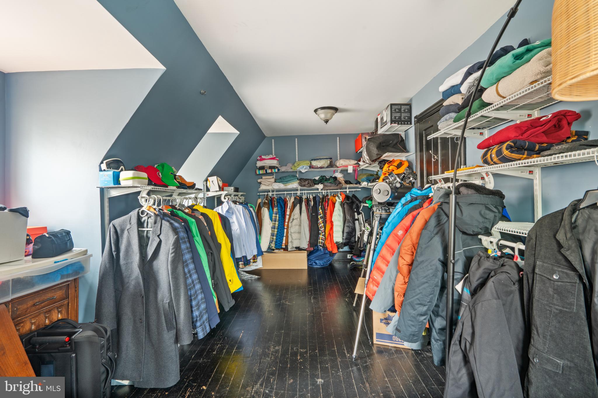 1115 W Main St