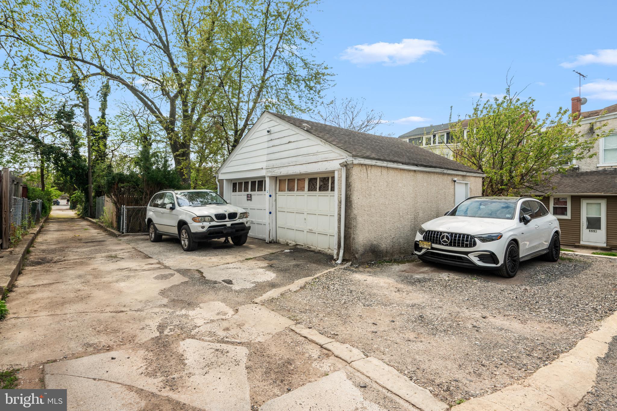 1115 W Main St
