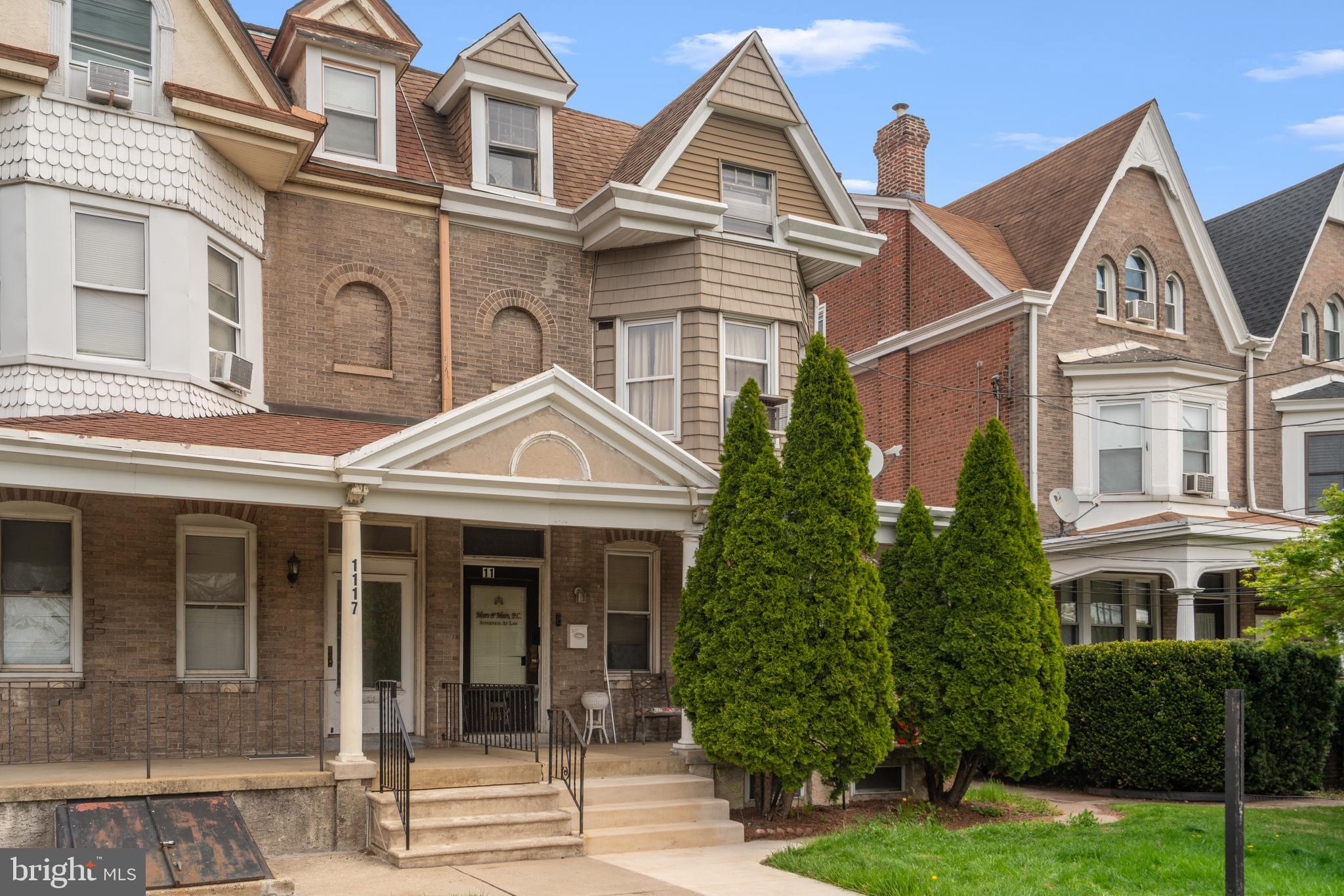 1115 W Main St