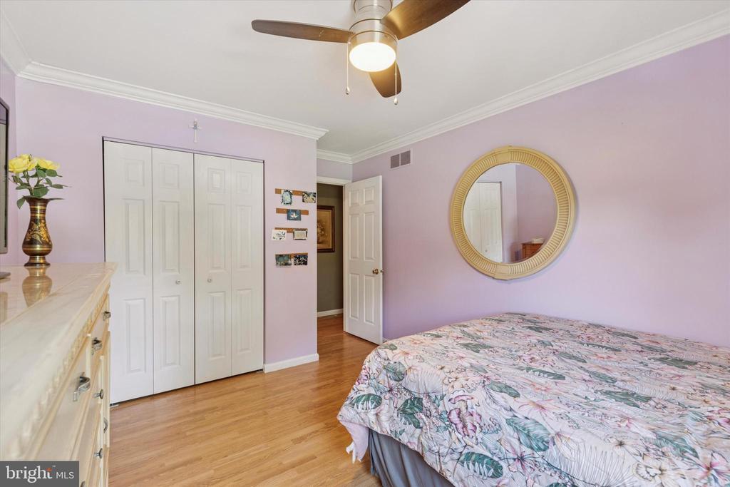 1285 Needham Cir