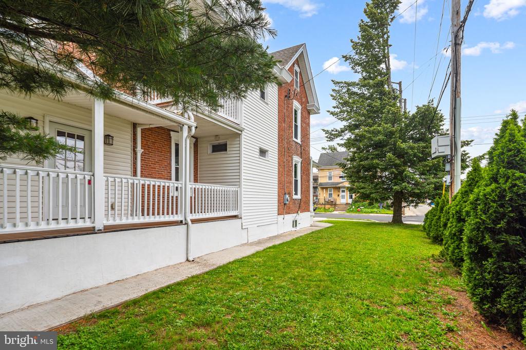 20 N Richardson Ave