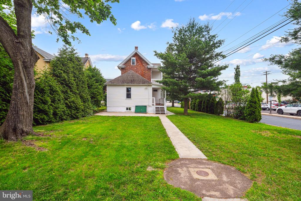 20 N Richardson Ave