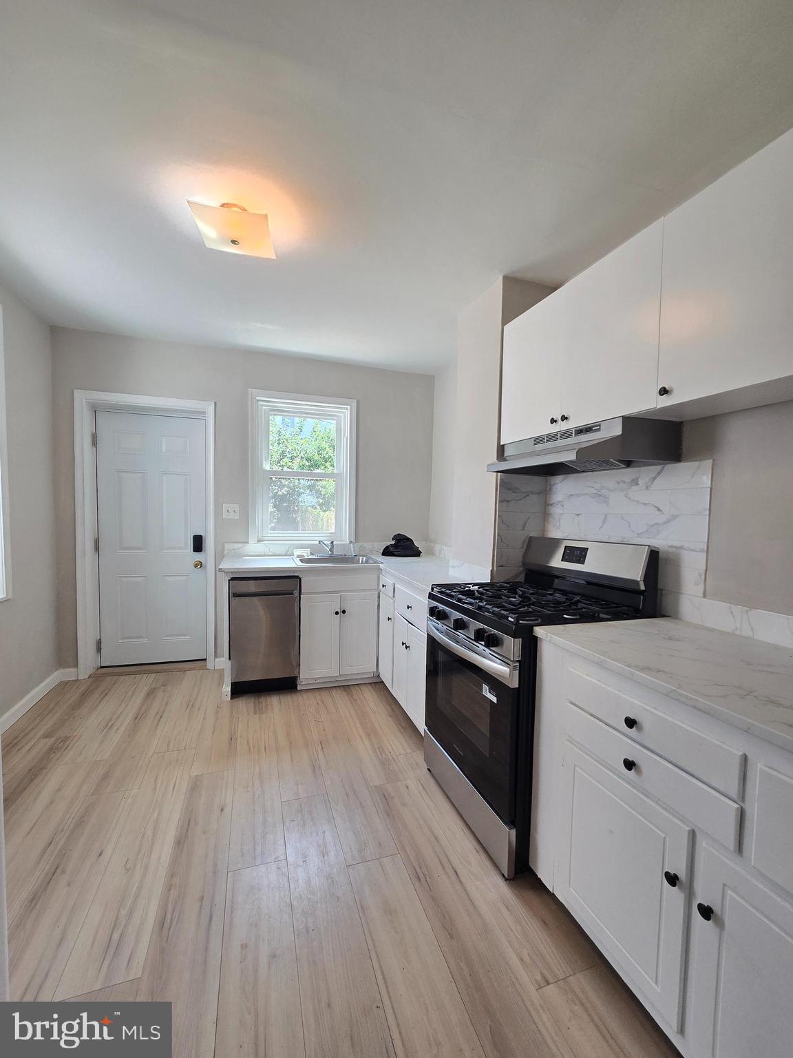 316 WOODBINE AVE