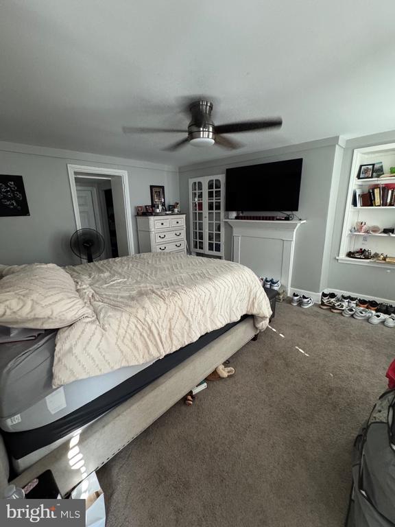 661 Ridge Pike