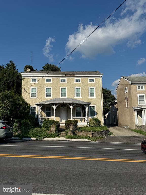 661 Ridge Pike