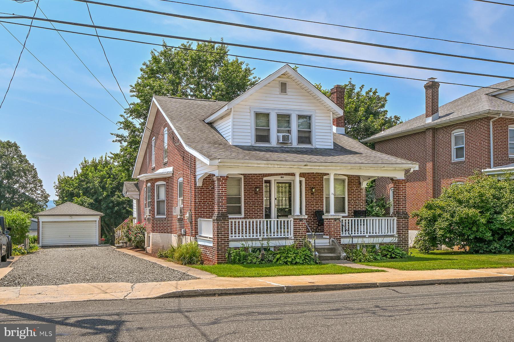 23 Berks St