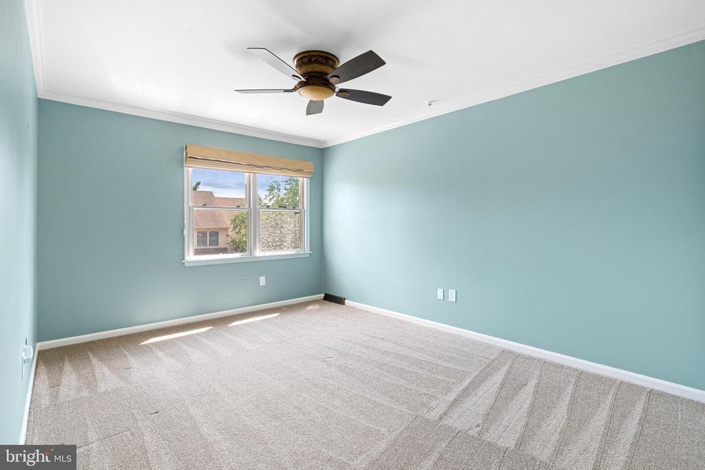 13 SUMMIT COURT