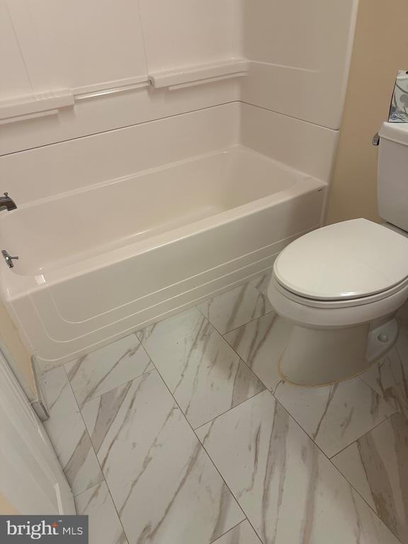 1637 OAKWOOD DRIVE Unit: CONDO 101