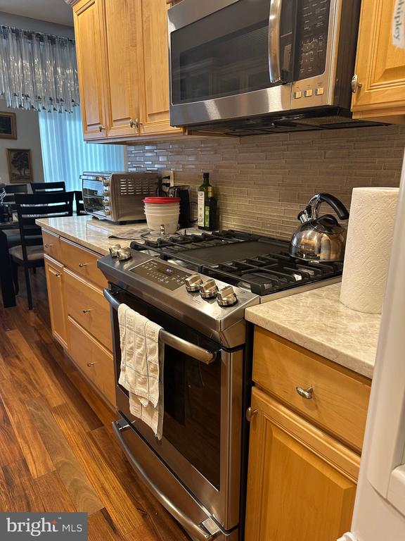 1637 OAKWOOD DRIVE Unit: CONDO 101