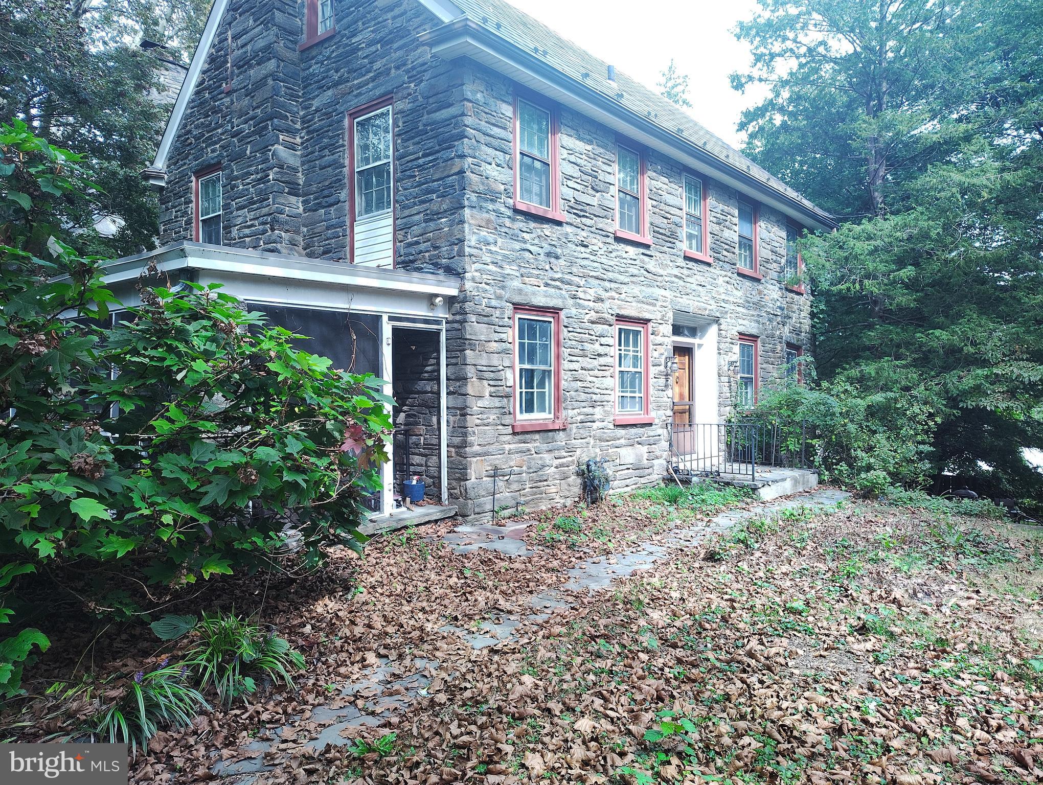 625 CHELTEN HILLS DRIVE