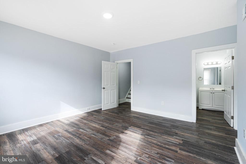 725 W LAFAYETTE STREET