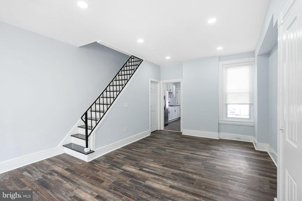 725 W LAFAYETTE STREET