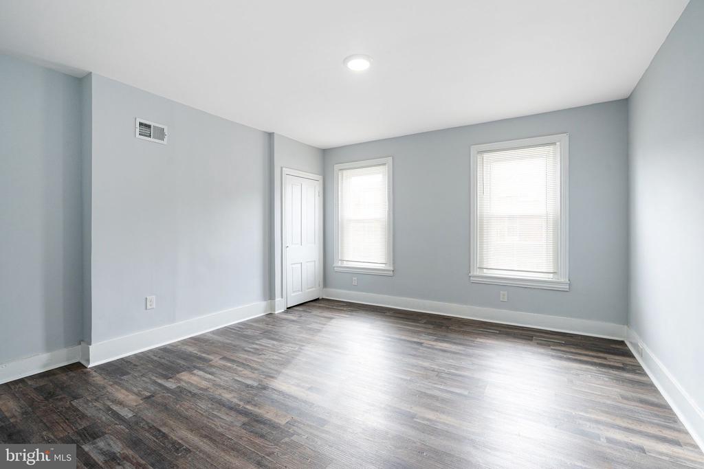 725 W LAFAYETTE STREET