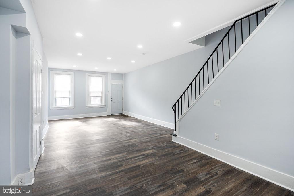 725 W LAFAYETTE STREET