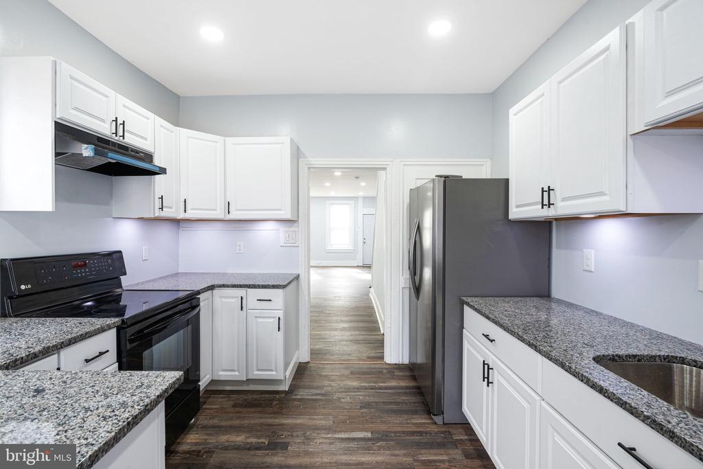 725 W LAFAYETTE STREET