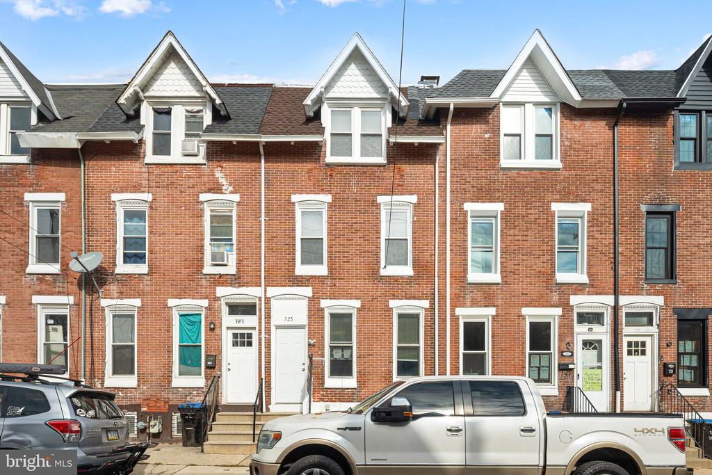 725 W LAFAYETTE STREET