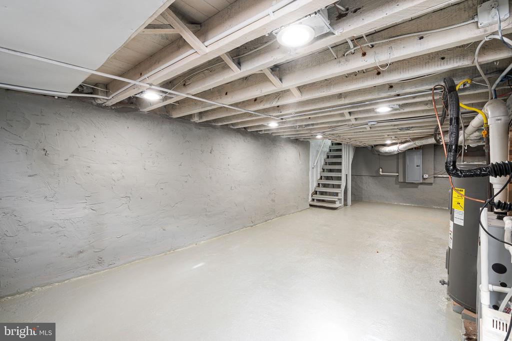 725 W LAFAYETTE STREET