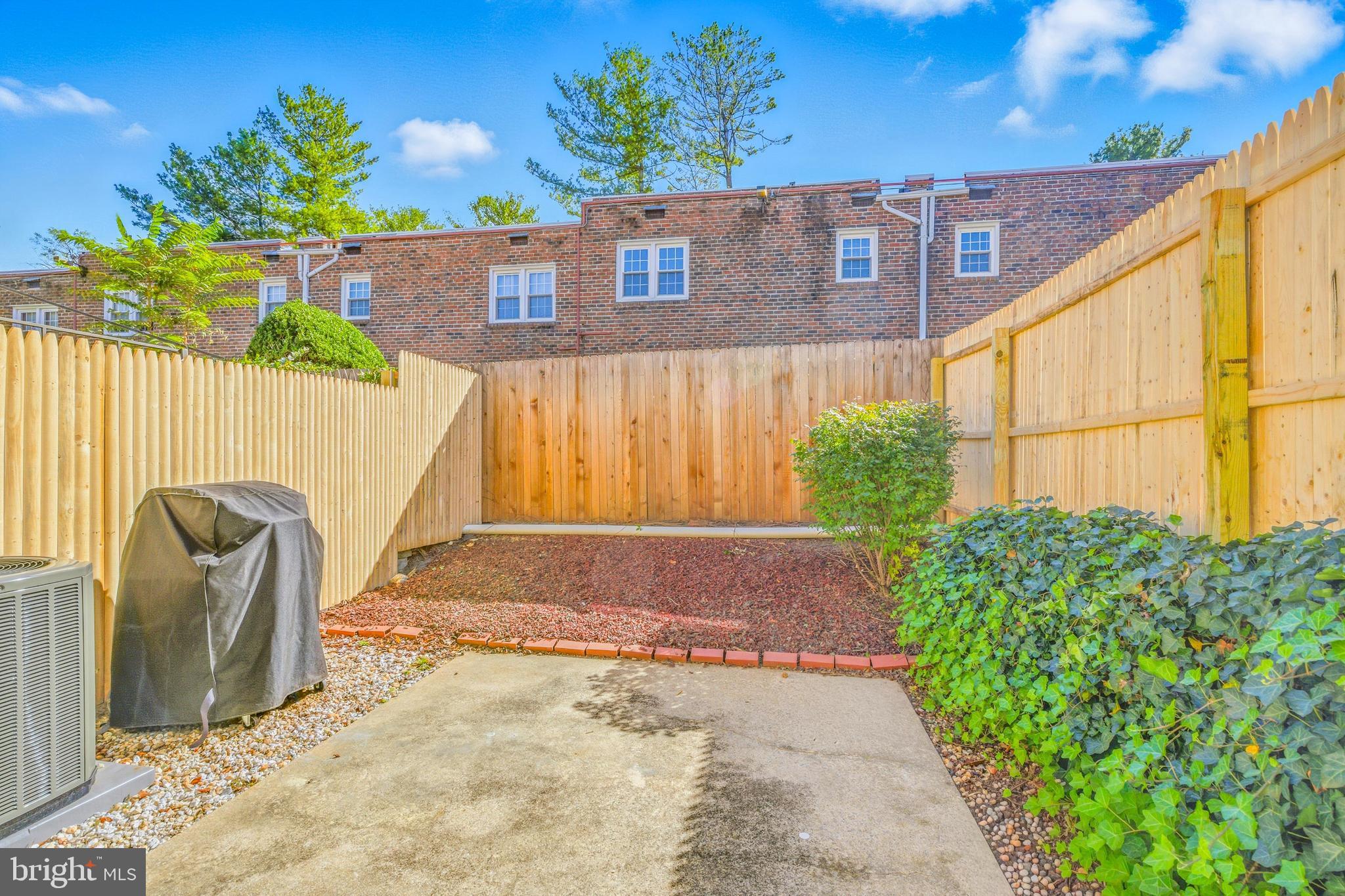 106 W MONTGOMERY AVENUE 8