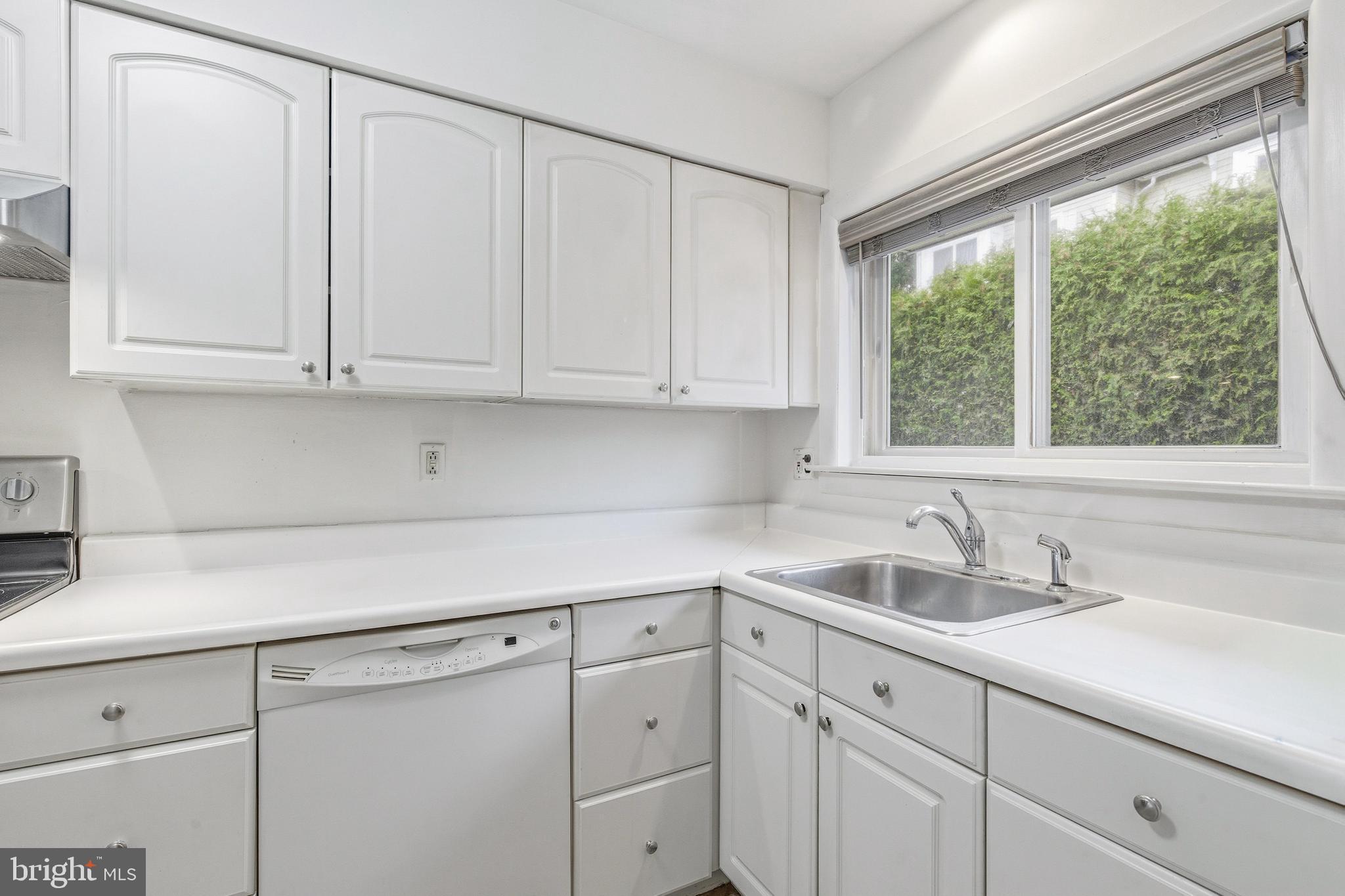 106 W MONTGOMERY AVENUE 8