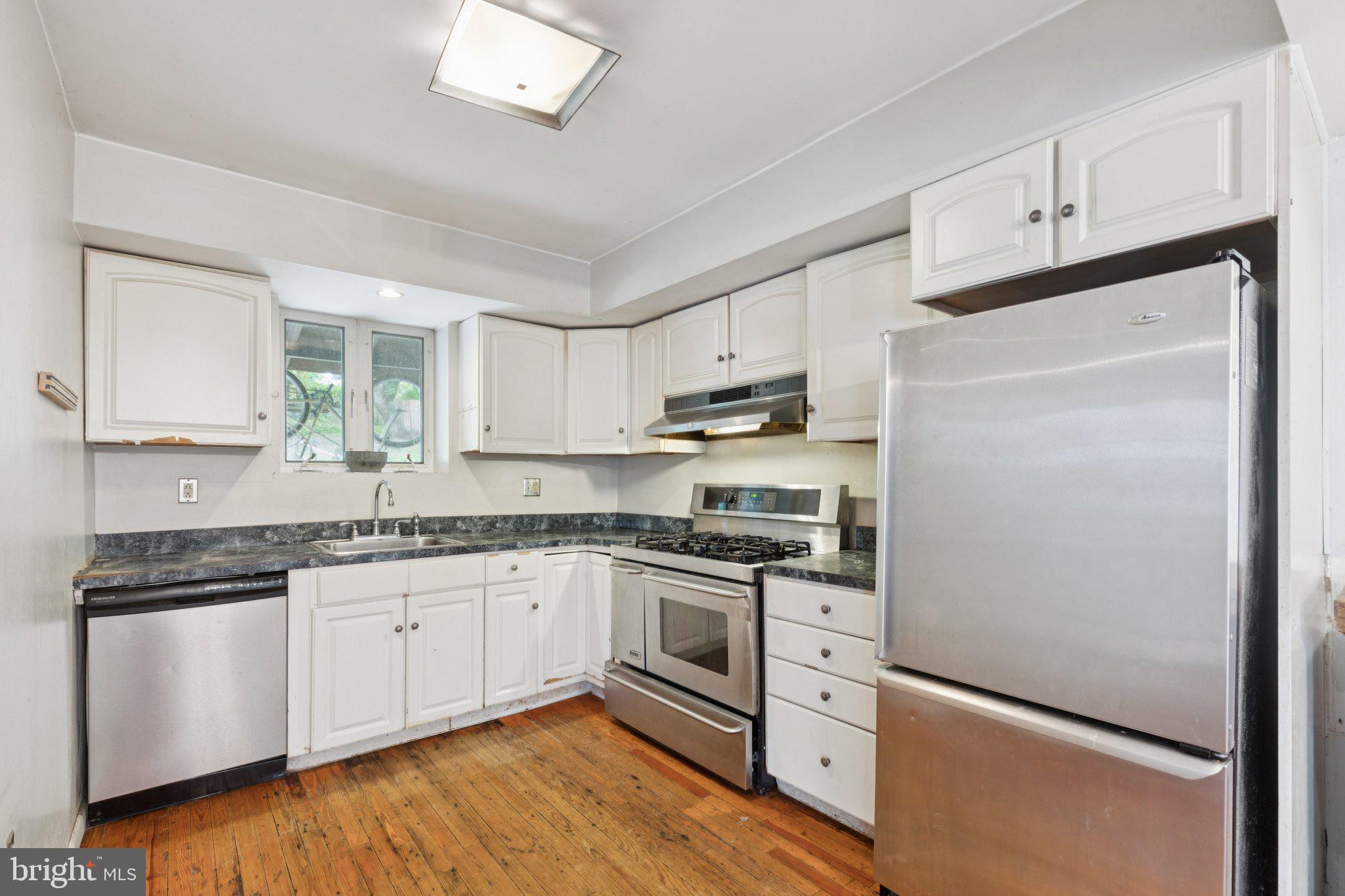 220 JEFFERSON STREET