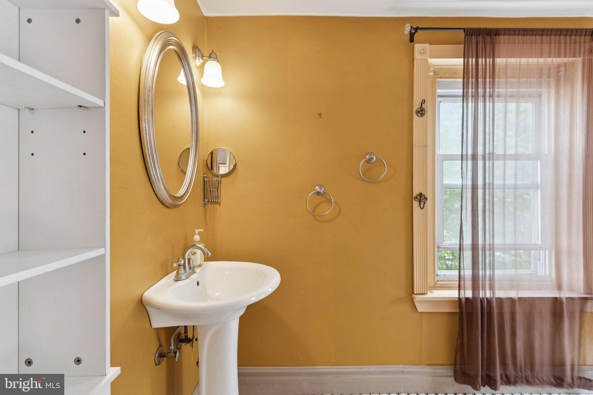 220 JEFFERSON STREET